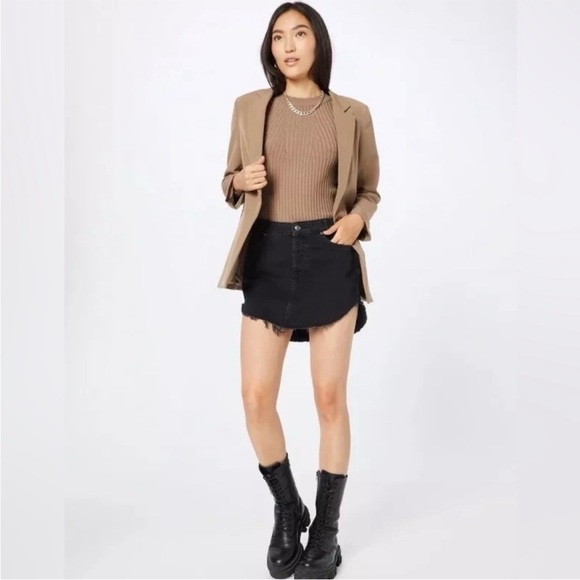Free People - We the Free - Black Denim Mini Skirt - Picture 1 of 10